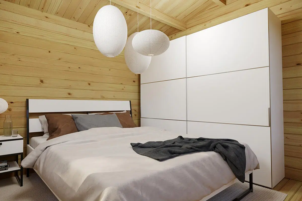 Small classic wooden garden room - acommodation interior