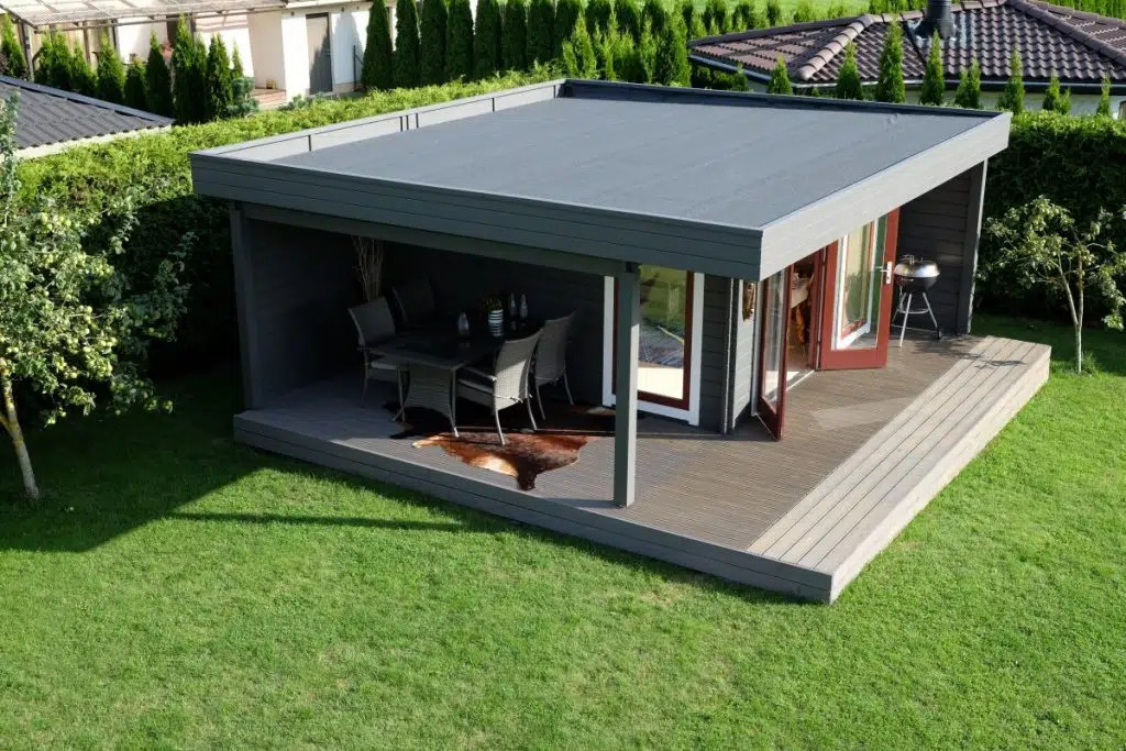 The Hansa Lounge XL Garden Room with Extended Sundeck