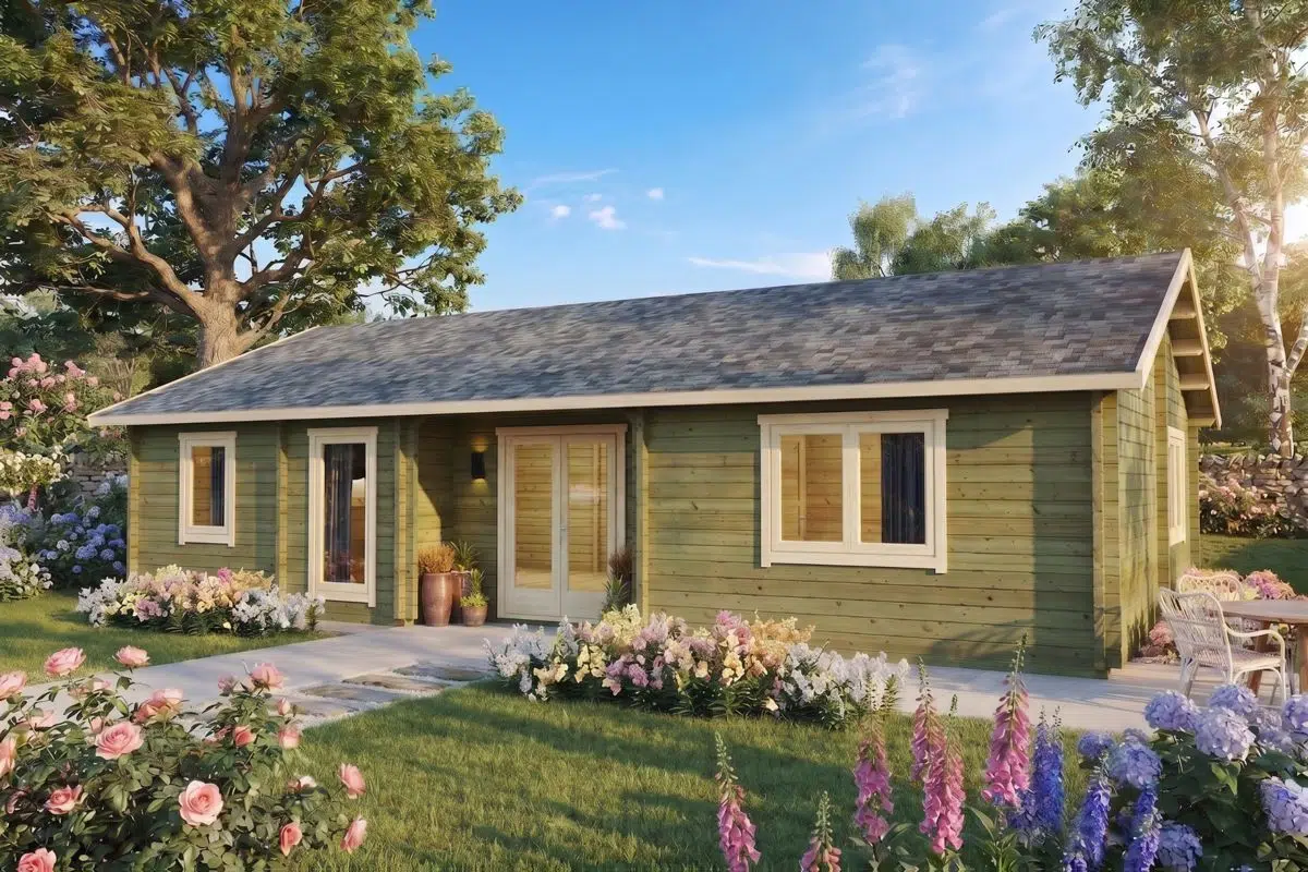 Large 2 bedroom log cabin or granny annexe