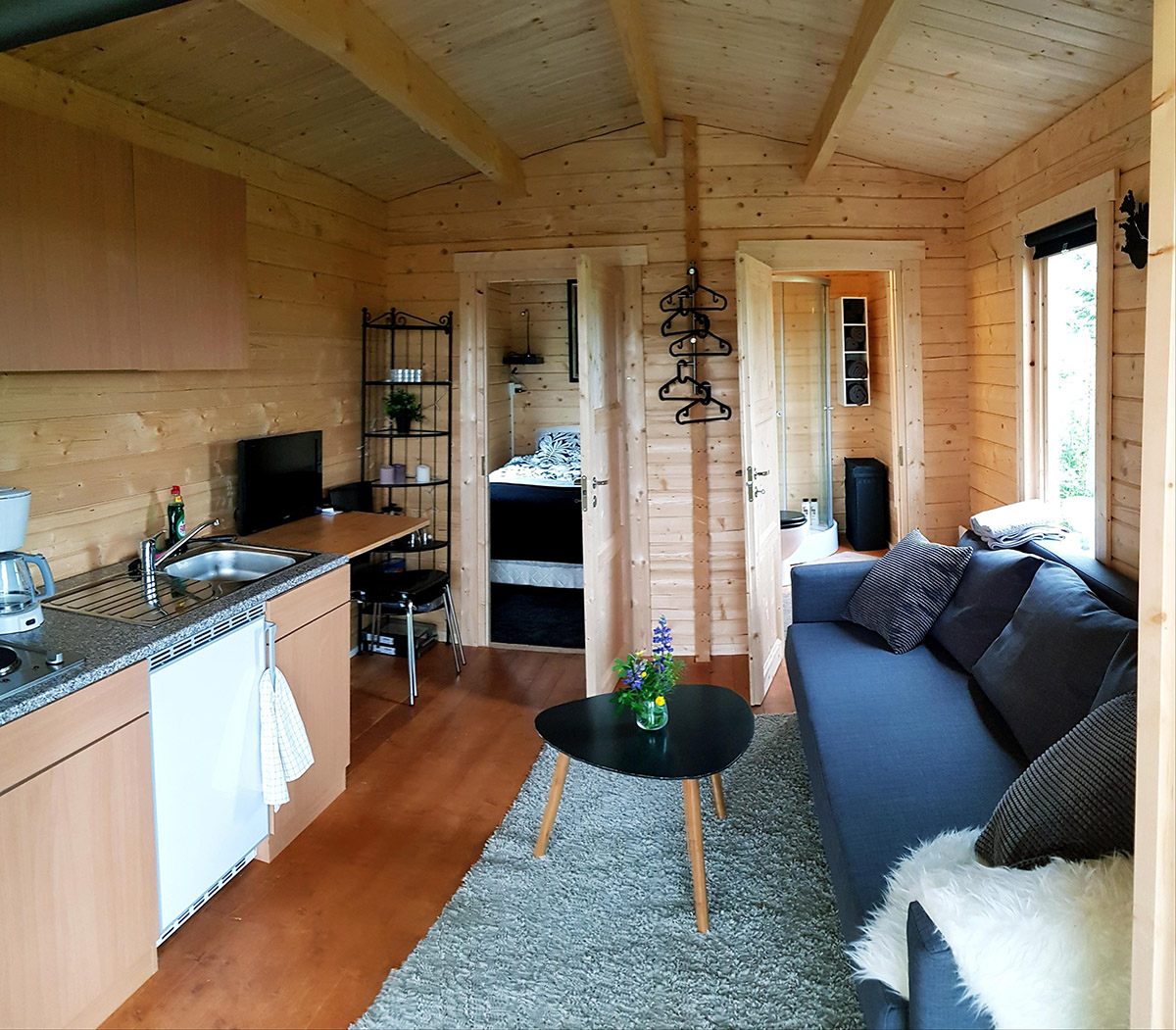 Hansa Holiday Camping Cabin 18m2 3 x 9 m 70mm