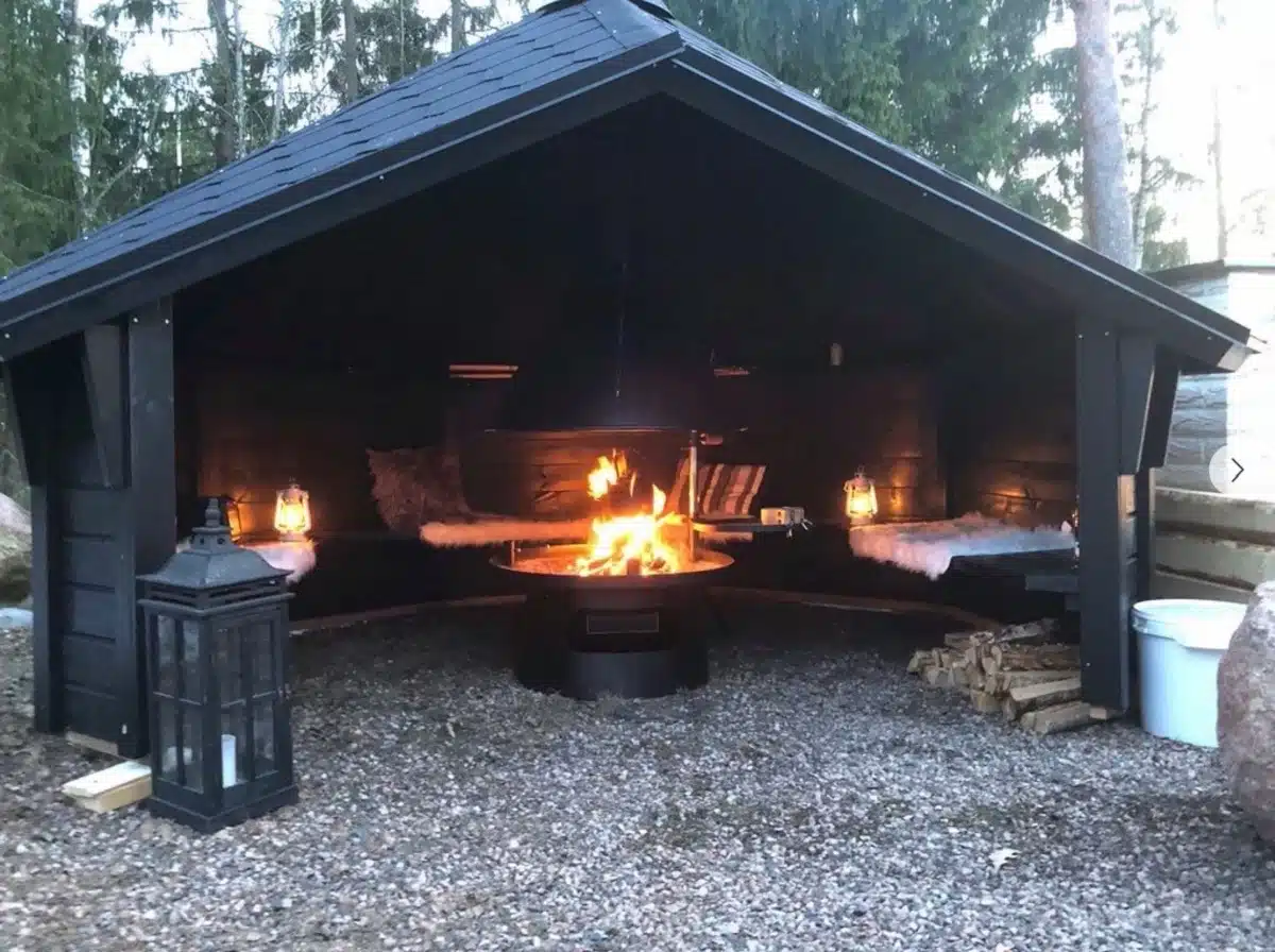 Navi hut with campfire