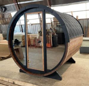 Barrel sauna - full mirror glass front wall