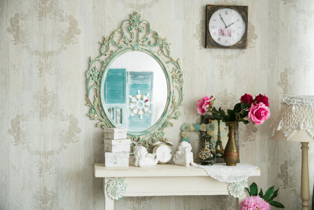 shabby chic interior with mirror