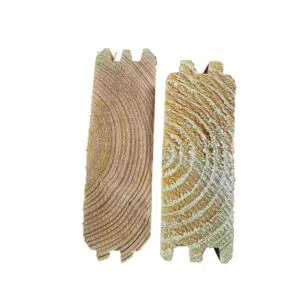 Cross-section comparison of Nordic spruce timber — Summerhouse24 (left) showing dense growth rings, versus competitor timber (right) with wider, less dense grain.
